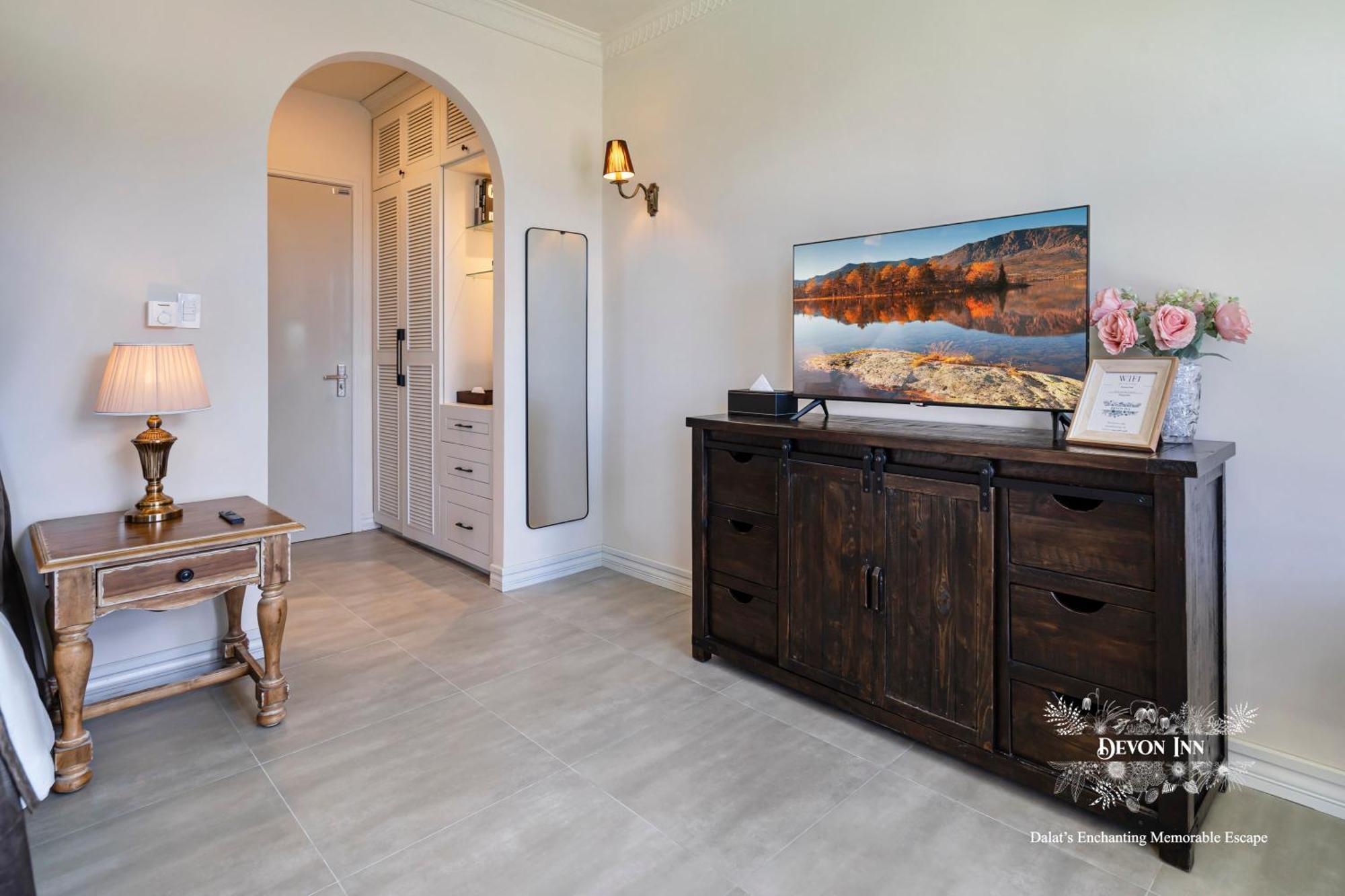 Devon Inn Khu Chi Lăng Екстериор снимка