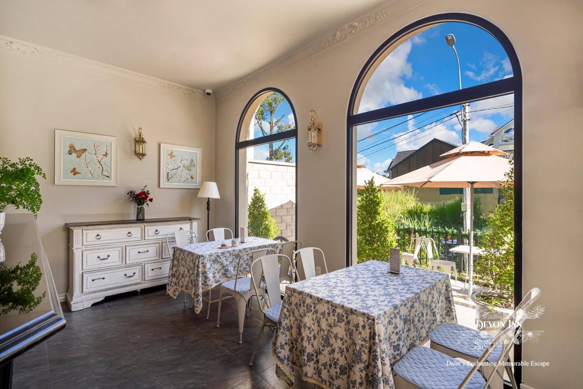 Devon Inn Khu Chi Lăng Екстериор снимка