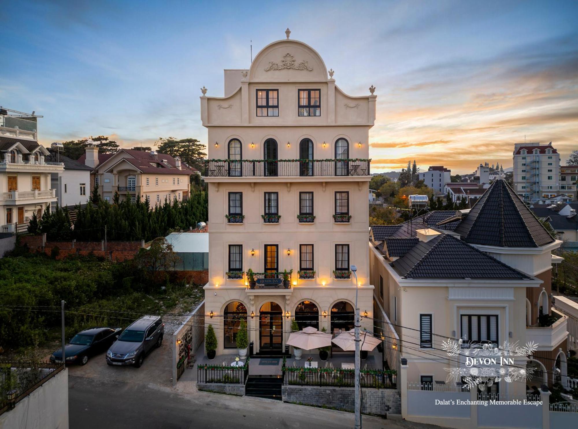 Devon Inn Khu Chi Lăng Екстериор снимка